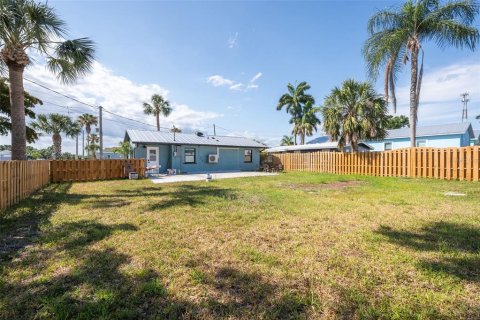 Villa ou maison à vendre à Punta Gorda, Floride: 2 chambres, 67.45 m2 № 1202967 - photo 6