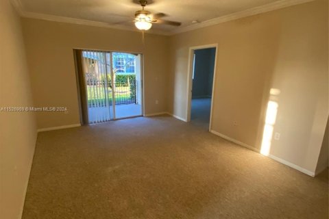 Condominio en venta en Pembroke Pines, Florida, 3 dormitorios, 123.56 m2 № 997948 - foto 9