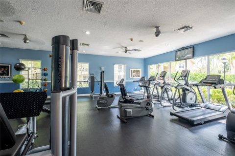 Condominio en venta en Pembroke Pines, Florida, 3 dormitorios, 123.56 m2 № 997948 - foto 3