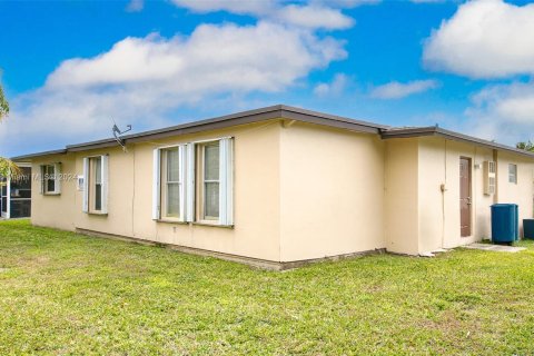Villa ou maison à vendre à Margate, Floride: 3 chambres, 147.44 m2 № 1006698 - photo 25