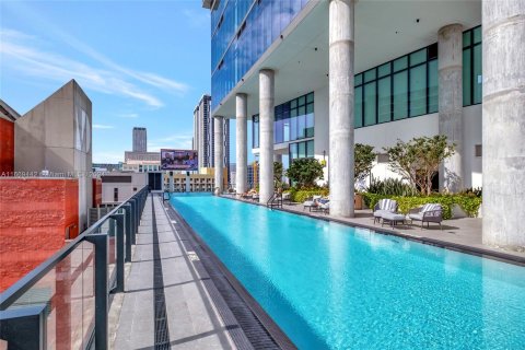 Condominio en venta en Miami, Florida № 1389895 - foto 25