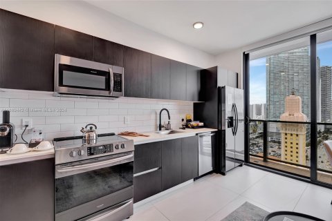 Condominio en venta en Miami, Florida № 1389895 - foto 4