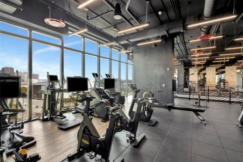 Condominio en venta en Miami, Florida № 1389895 - foto 18