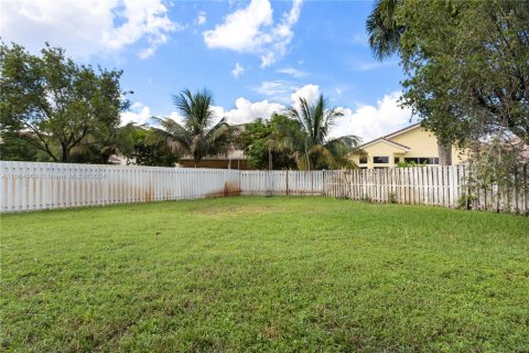 Casa en venta en Miramar, Florida, 5 dormitorios, 362.41 m2 № 1377605 - foto 24