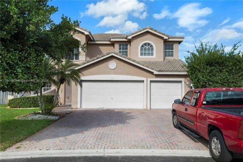 Villa ou maison à vendre à Miramar, Floride: 5 chambres, 362.41 m2 № 1377605 - photo 2