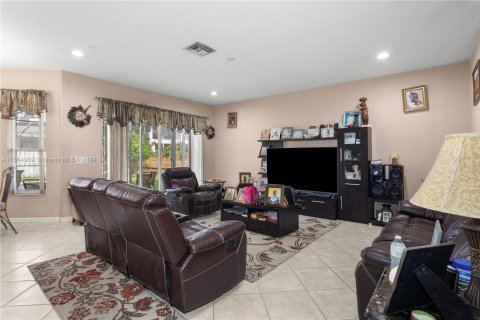 Casa en venta en Miramar, Florida, 5 dormitorios, 362.41 m2 № 1377605 - foto 19