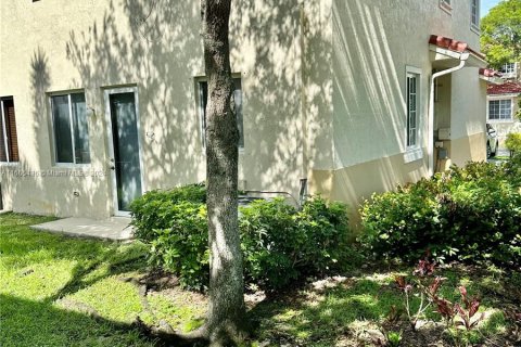 Condo in Miami Gardens, Florida, 4 bedrooms  № 1377699 - photo 20