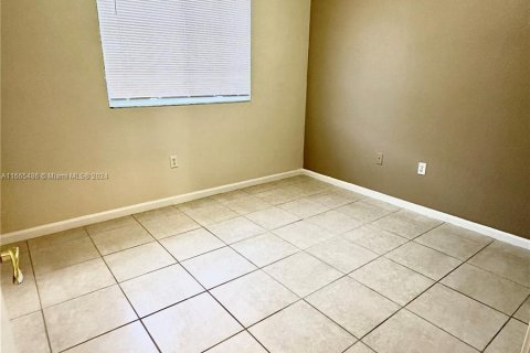 Copropriété à vendre à Miami Gardens, Floride: 4 chambres, 156.91 m2 № 1377699 - photo 7