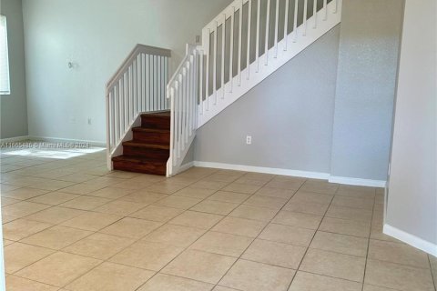 Copropriété à vendre à Miami Gardens, Floride: 4 chambres, 156.91 m2 № 1377699 - photo 2