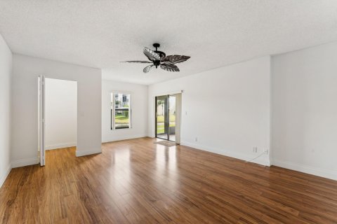 Condo in Delray Beach, Florida, 2 bedrooms  № 1216050 - photo 17