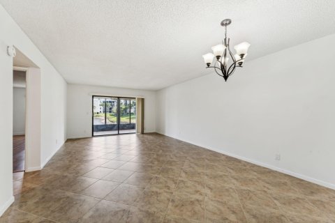 Copropriété à vendre à Delray Beach, Floride: 2 chambres, 113.34 m2 № 1216050 - photo 24