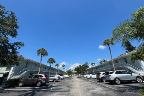 Condominio en venta en Delray Beach, Florida, 1 dormitorio, 79.71 m2 № 1216165 - foto 2