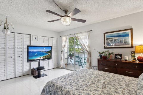 Condo in Pembroke Pines, Florida, 1 bedroom  № 1185825 - photo 6