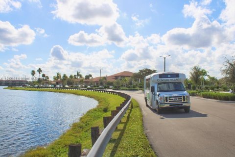 Condo in Pembroke Pines, Florida, 1 bedroom  № 1185825 - photo 18