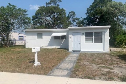 Villa ou maison à vendre à Fort Lauderdale, Floride: 3 chambres, 106.37 m2 № 1209482 - photo 1