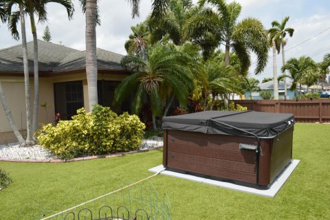 House in Lake Worth, Florida 4 bedrooms, 167.6 sq.m. № 1129314 - photo 30