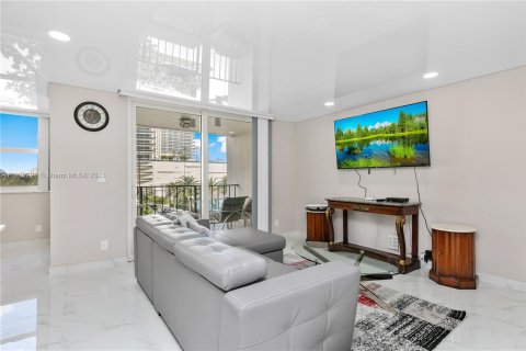 Condominio en venta en Hallandale Beach, Florida, 2 dormitorios, 133.78 m2 № 202004 - foto 3