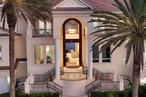 House in Sarasota, Florida 6 bedrooms, 665.37 sq.m. № 431231 - photo 11