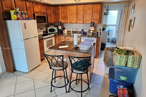 Townhouse in Boynton Beach, Florida 2 bedrooms, 115.94 sq.m. № 1329290 - photo 1