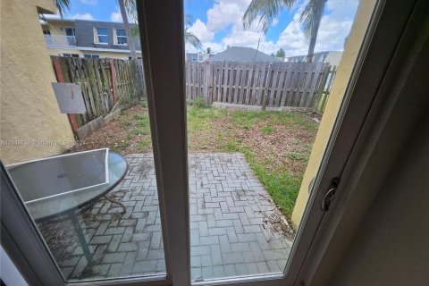 Townhouse in Boynton Beach, Florida 2 bedrooms, 115.94 sq.m. № 1329290 - photo 11