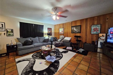 Immobilier commercial à vendre à Davie, Floride: 311.13 m2 № 1239999 - photo 12