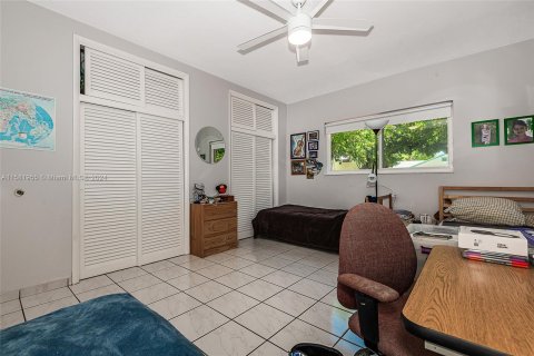 Condo in Miami Beach, Florida, 1 bedroom  № 1167820 - photo 21