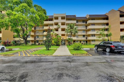 Condominio en venta en Lauderhill, Florida, 2 dormitorios, 102.19 m2 № 29066 - foto 1