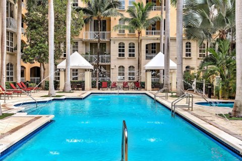 Condo in Aventura, Florida, 2 bedrooms  № 1207944 - photo 21