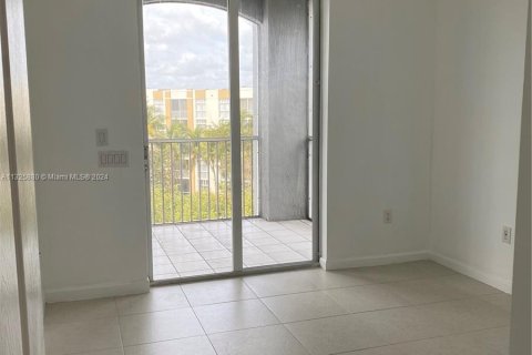 Condominio en venta en Doral, Florida, 3 dormitorios, 140.28 m2 № 207878 - foto 17