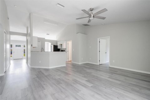 Casa en alquiler en Port Charlotte, Florida, 3 dormitorios, 153.85 m2 № 1378459 - foto 15