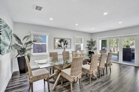Villa ou maison à vendre à Hollywood, Floride: 6 chambres, 283.82 m2 № 1092461 - photo 6