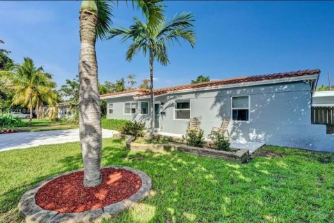 Casa en venta en Hollywood, Florida, 6 dormitorios, 283.82 m2 № 1092461 - foto 8