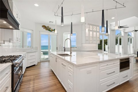 Villa ou maison à vendre à Highland Beach, Floride: 5 chambres, 562.99 m2 № 420004 - photo 10