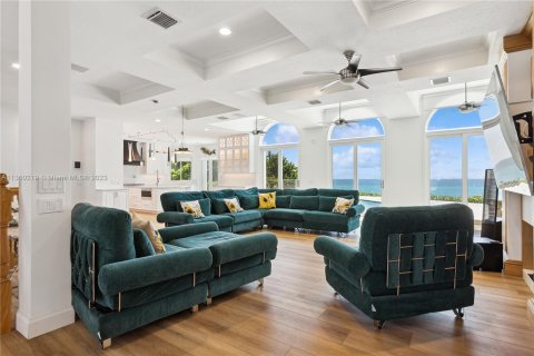 Villa ou maison à vendre à Highland Beach, Floride: 5 chambres, 562.99 m2 № 420004 - photo 12