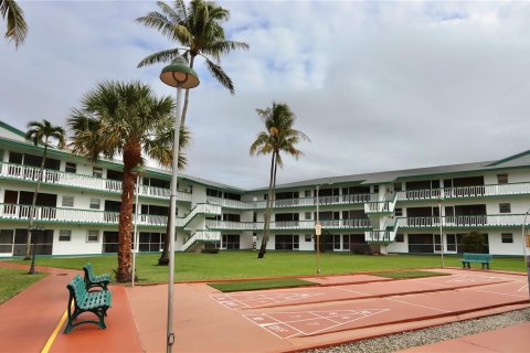 Condo in Hollywood, Florida, 2 bedrooms  № 956125 - photo 29