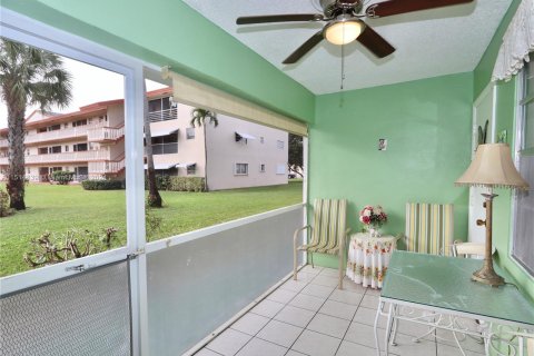 Copropriété à vendre à Hollywood, Floride: 2 chambres, 81.75 m2 № 956125 - photo 7