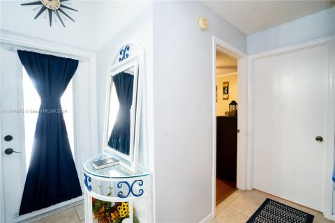 Casa en venta en Oakland Park, Florida, 2 dormitorios, 91.32 m2 № 956126 - foto 20