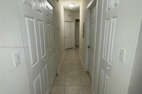 Copropriété à louer à Doral, Floride: 3 chambres, 112.13 m2 № 1327819 - photo 20