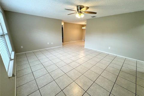 House in Orlando, Florida 3 bedrooms, 144.37 sq.m. № 1347553 - photo 4