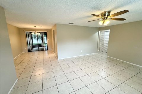 House in Orlando, Florida 3 bedrooms, 144.37 sq.m. № 1347553 - photo 5