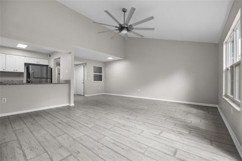 Touwnhouse à vendre à Gainesville, Floride: 3 chambres, 126.44 m2 № 1347567 - photo 6