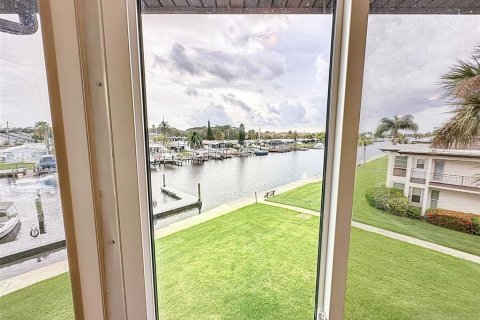 Copropriété à louer à New Port Richey, Floride: 2 chambres, 120.03 m2 № 1350699 - photo 25