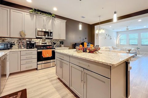 Adosado en venta en Saint Petersburg, Florida, 3 dormitorios, 167.41 m2 № 1385361 - foto 15