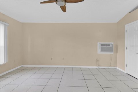 Villa ou maison à vendre à Kissimmee, Floride: 3 chambres, 153.47 m2 № 1385363 - photo 23