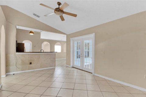 Villa ou maison à vendre à Kissimmee, Floride: 3 chambres, 153.47 m2 № 1385363 - photo 11