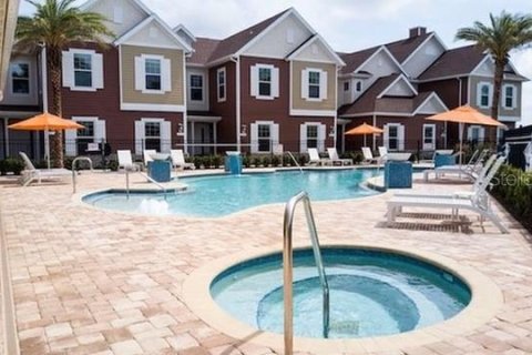 Adosado en venta en Kissimmee, Florida, 5 dormitorios, 198.81 m2 № 1385414 - foto 3