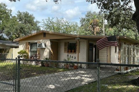 House in Tampa, Florida 3 bedrooms, 85.47 sq.m. № 1385360 - photo 3