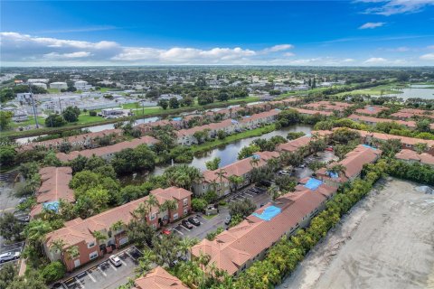 Touwnhouse à vendre à Boynton Beach, Floride: 3 chambres, 141.49 m2 № 1379122 - photo 6