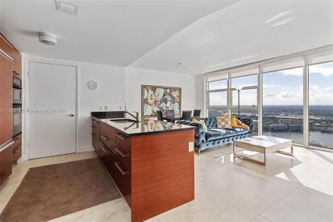 Copropriété à vendre à Hallandale Beach, Floride: 1 chambre, 80.92 m2 № 967861 - photo 5