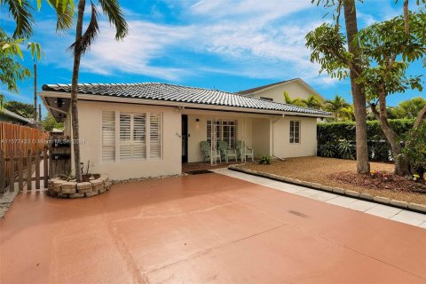 Villa ou maison à vendre à Lake Worth, Floride: 5 chambres, 203.36 m2 № 1150889 - photo 1